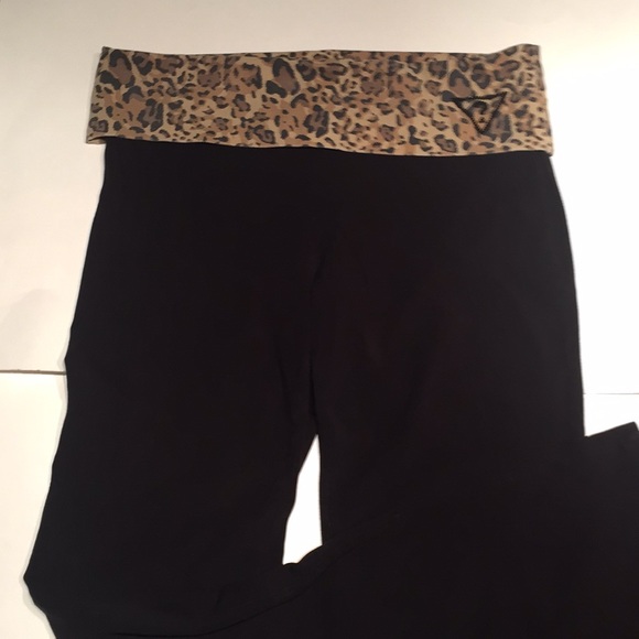 Guess Pants - Guess Black Yoga Pants Cheetah Fold Over Top SizeL